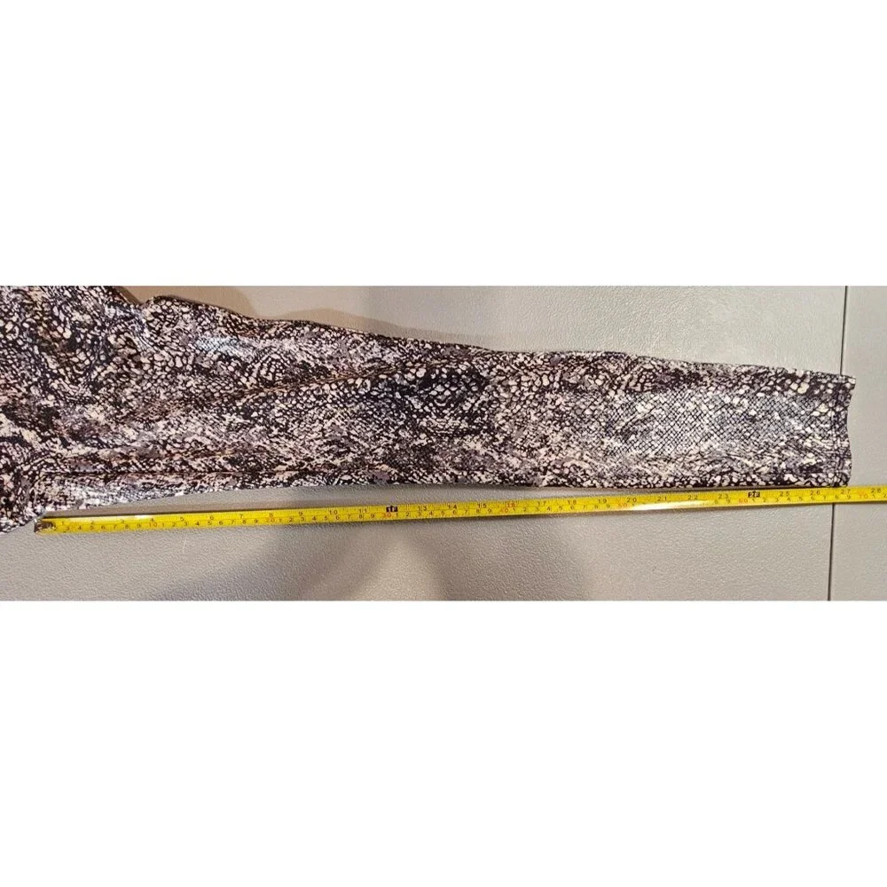 Spanx Womens L Faux Leather Snake Shine Leggings‎